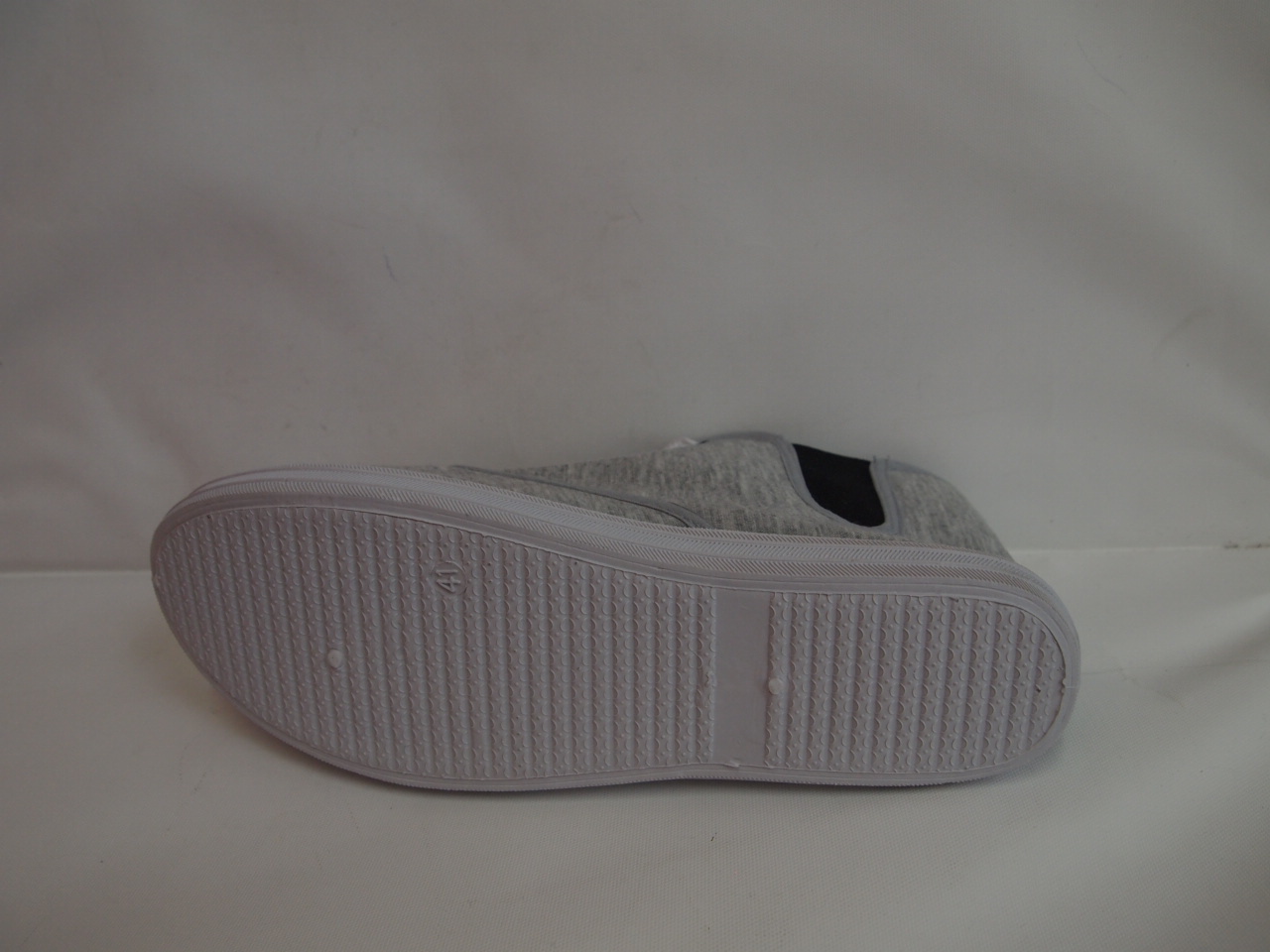 606B-11 (size 36/41 )