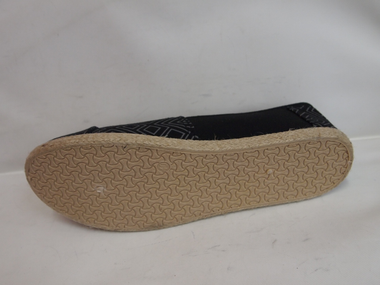 B211-2 ( SIZE 36/41 )