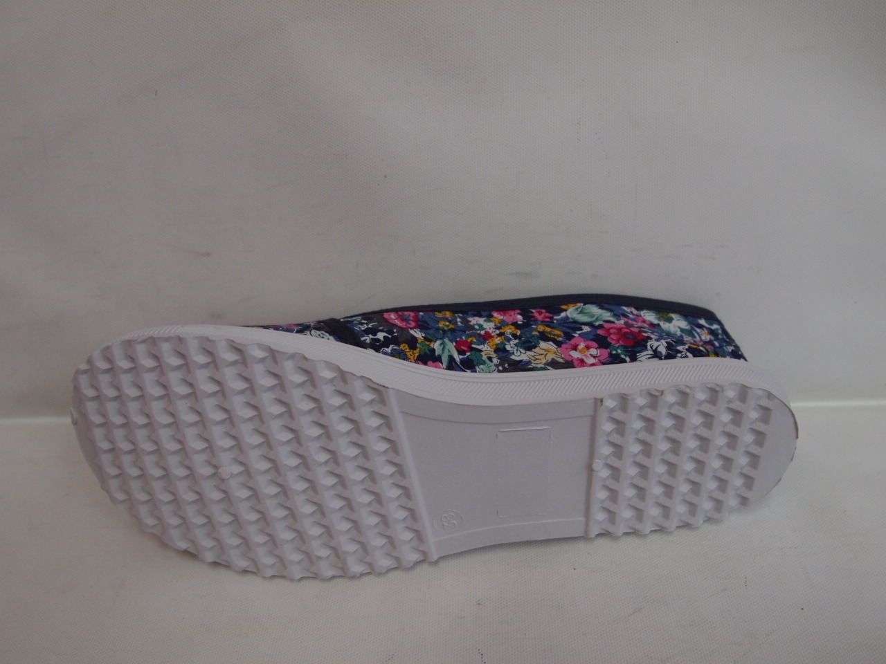 SCF122N ( SIZE 36/41 )