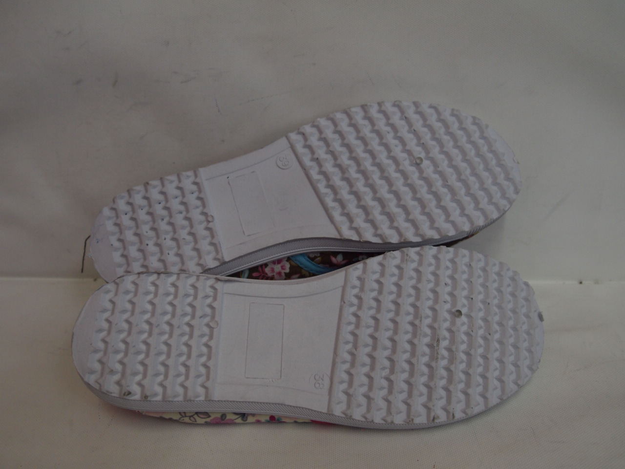 SCM114 ( SIZE 37/42 )