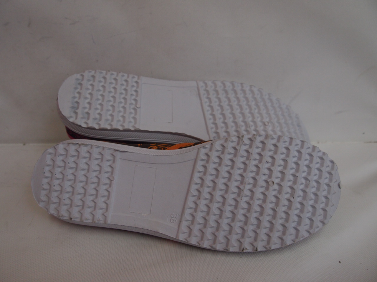 SCM116 ( SIZE 37/42 )