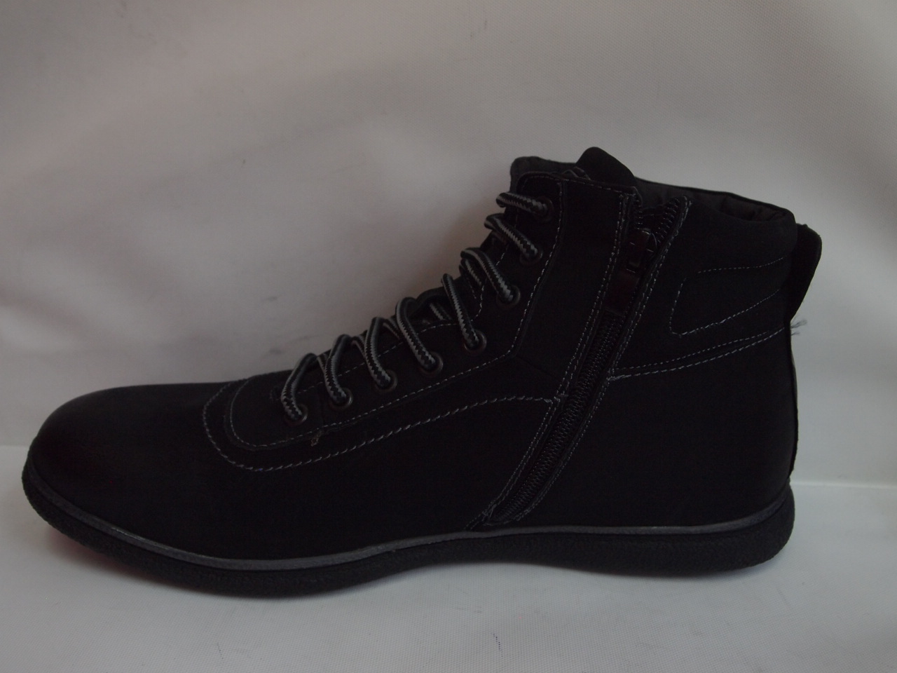 SCM111P ( SIZE 37/42 )