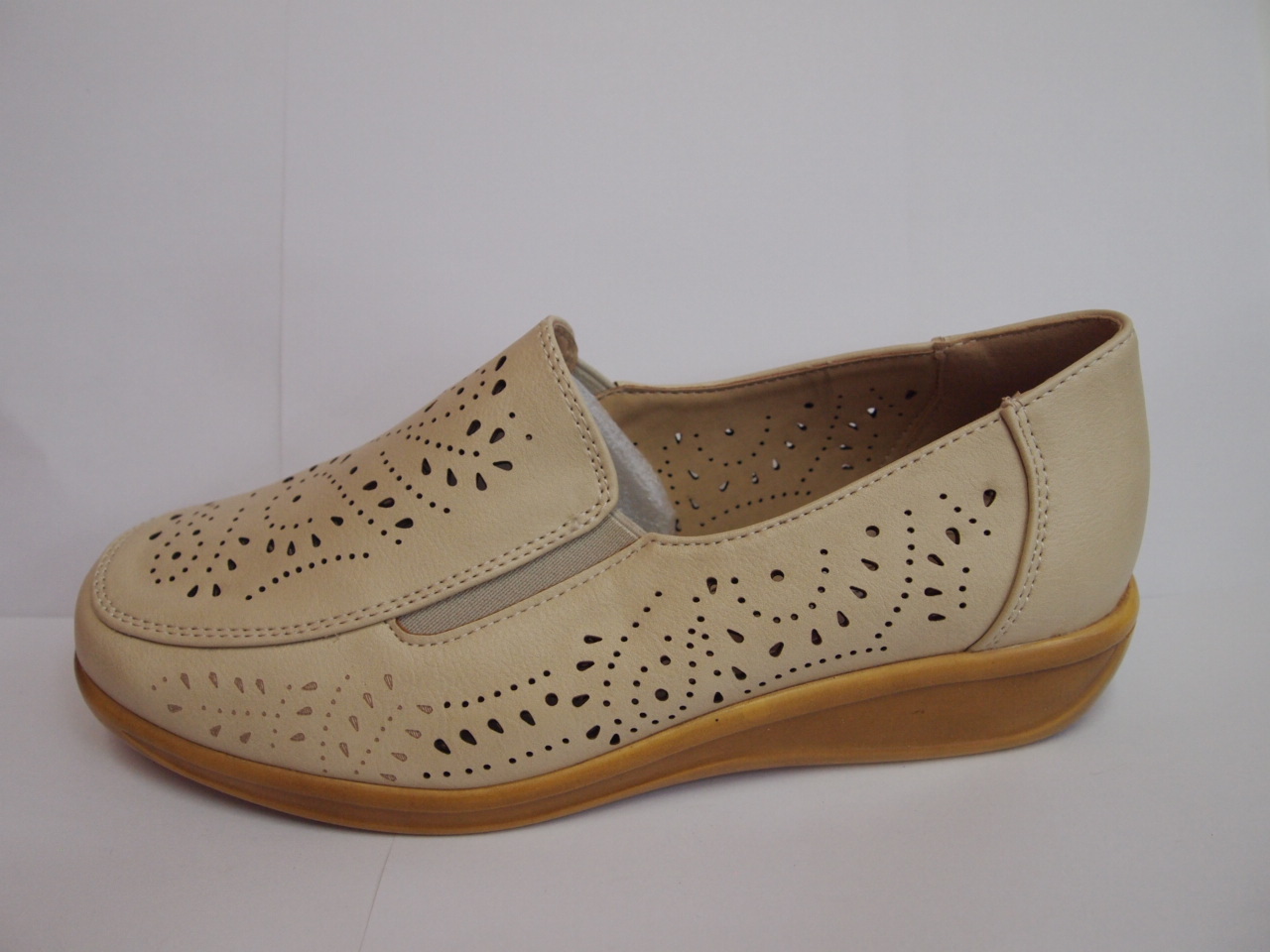 FN684 ( size 36/42 )