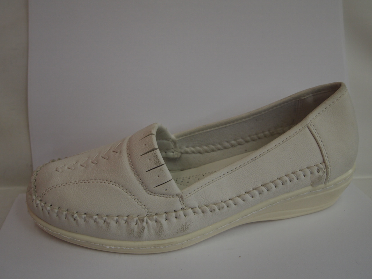 EE-09 ( SIZE 36/41 )