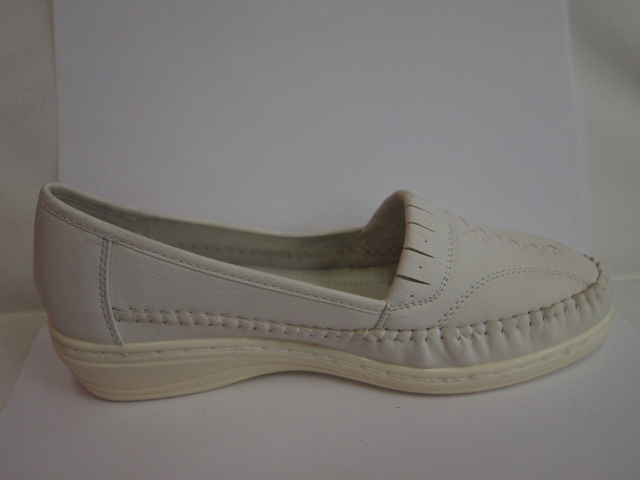 EE-09 ( SIZE 36/41 )