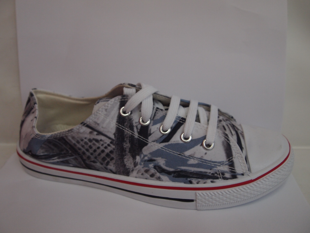 323-26 ( size 36/41 )