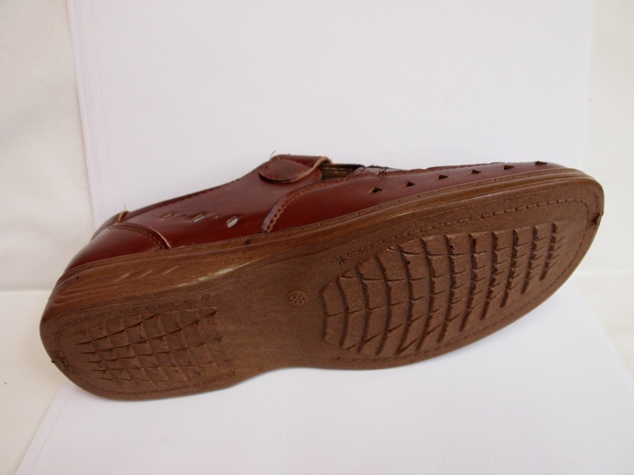 R609D ( SIZE 41/46 )