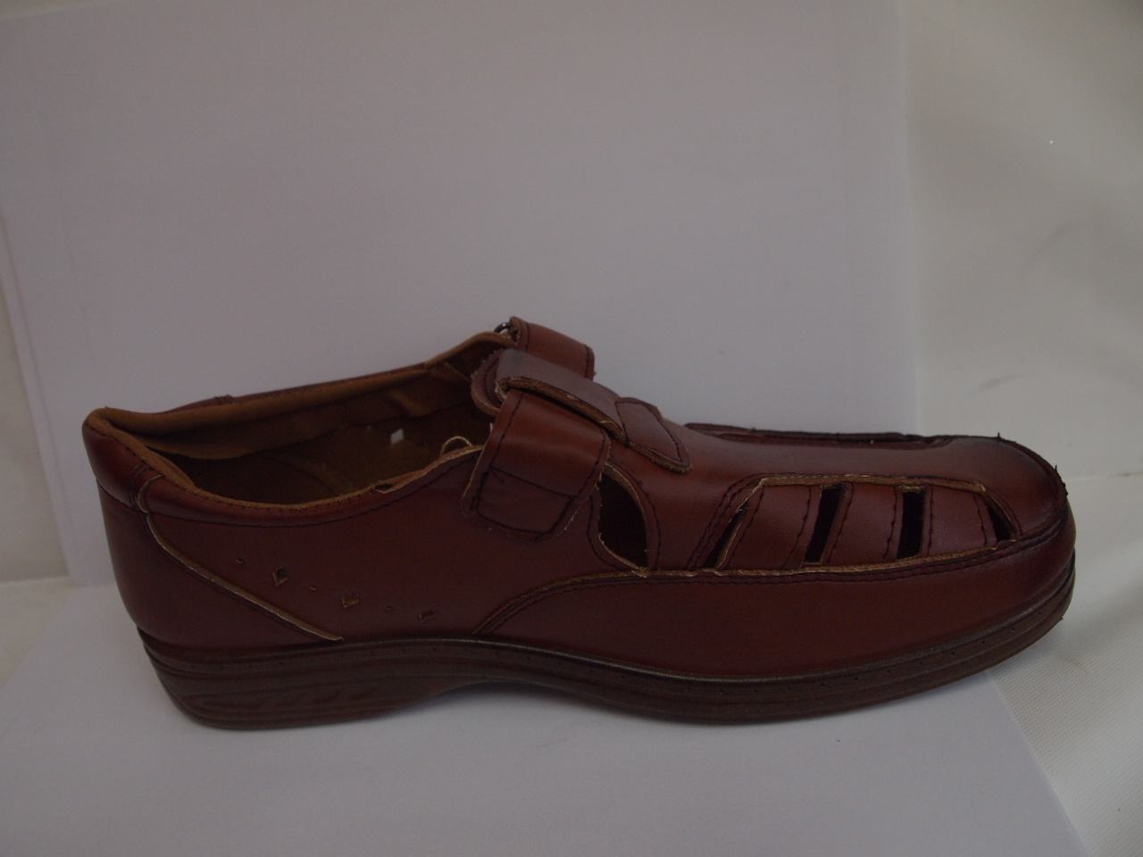 R608D ( size 41/46 )