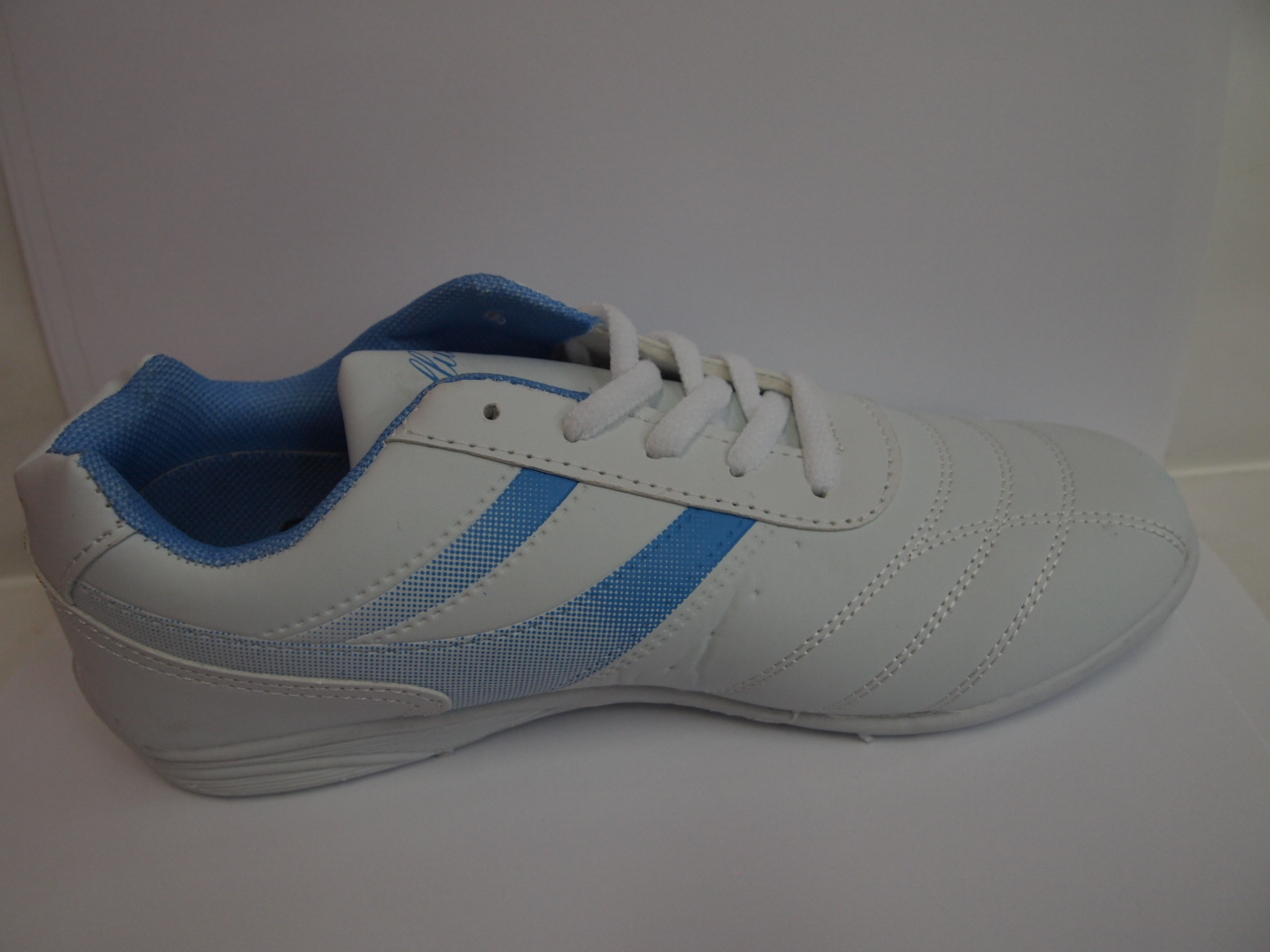 W01-4 ( SIZE 36/41 )