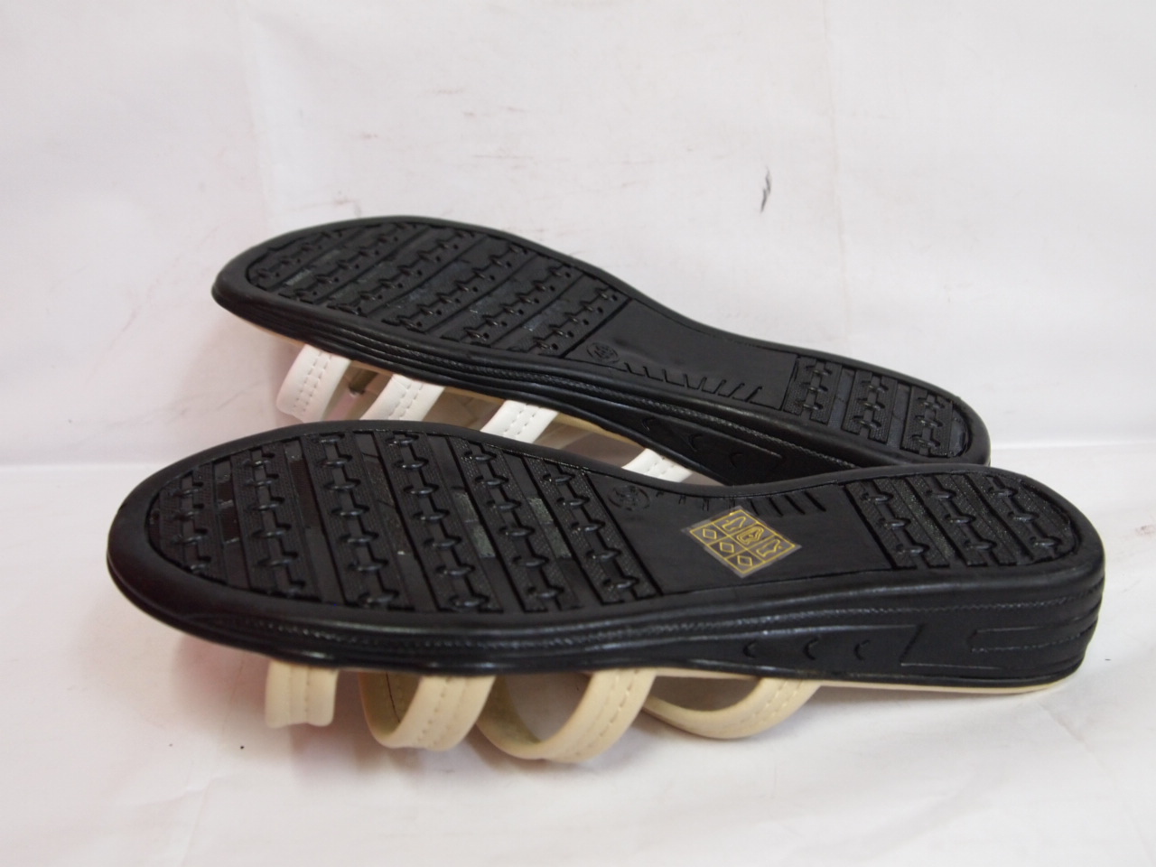 8256BE ( SIZE 37/42 )