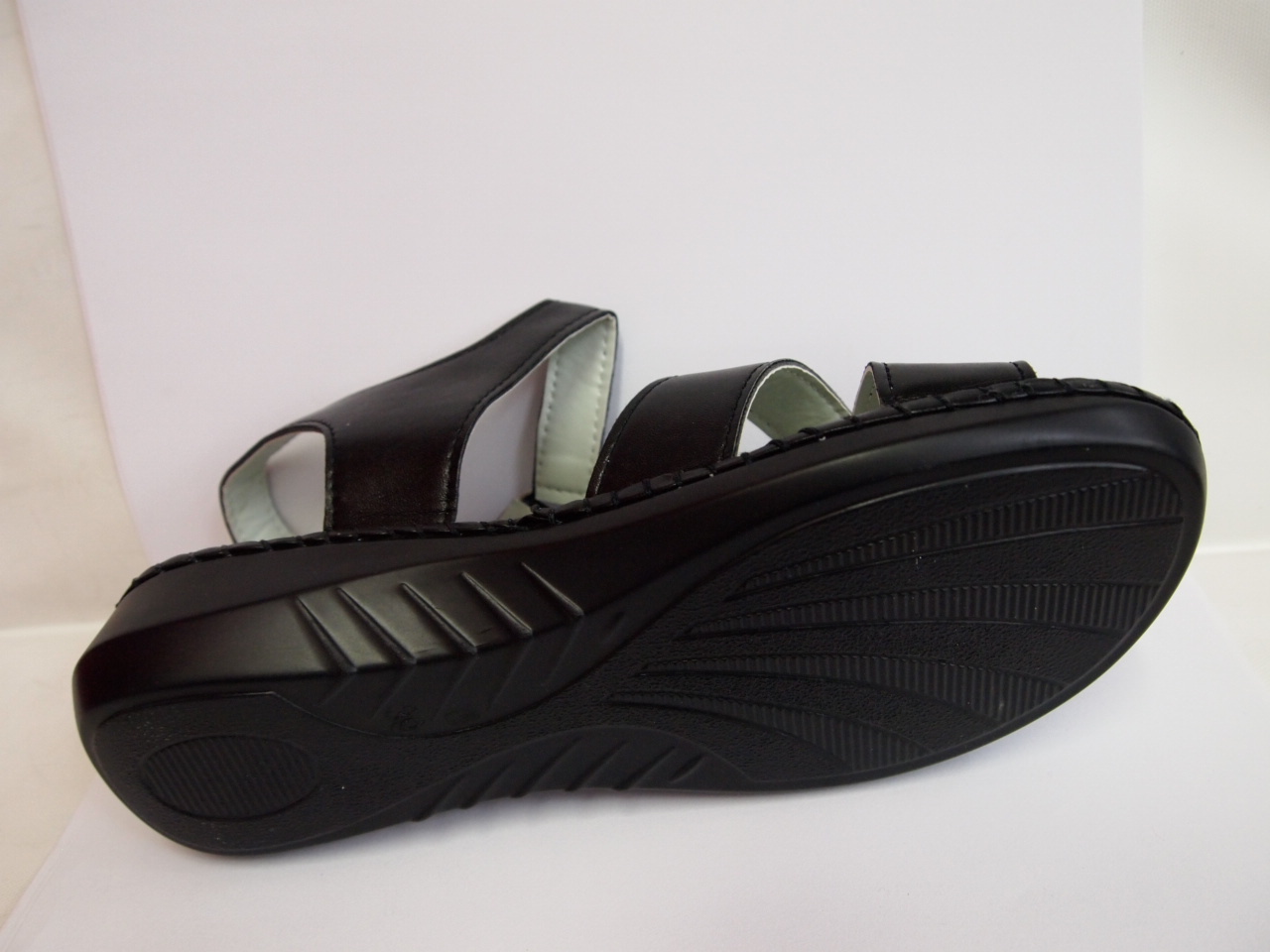 8239BK ( SIZE 37/42 )