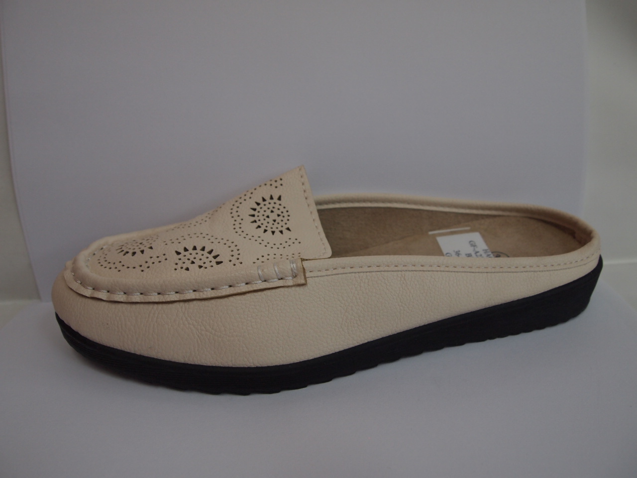 GF-A221 ( SIZE 36/41 )