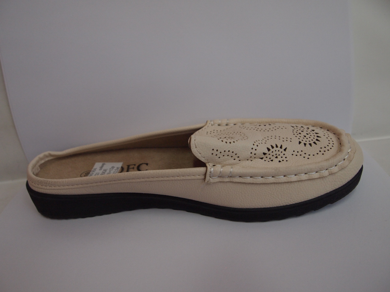 GF-A221 ( SIZE 36/41 )
