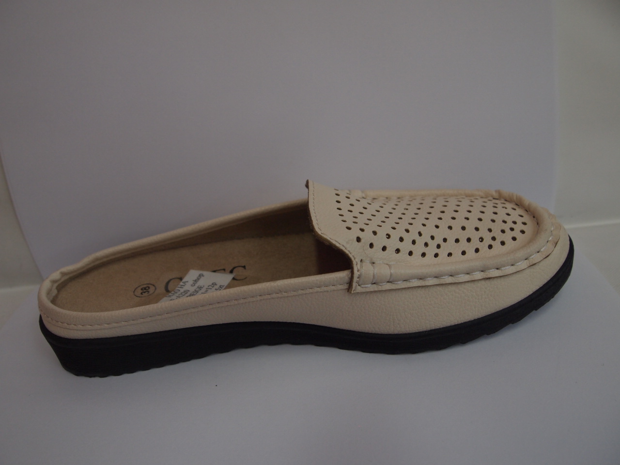 GF-A220 ( SIZE 36/41 )