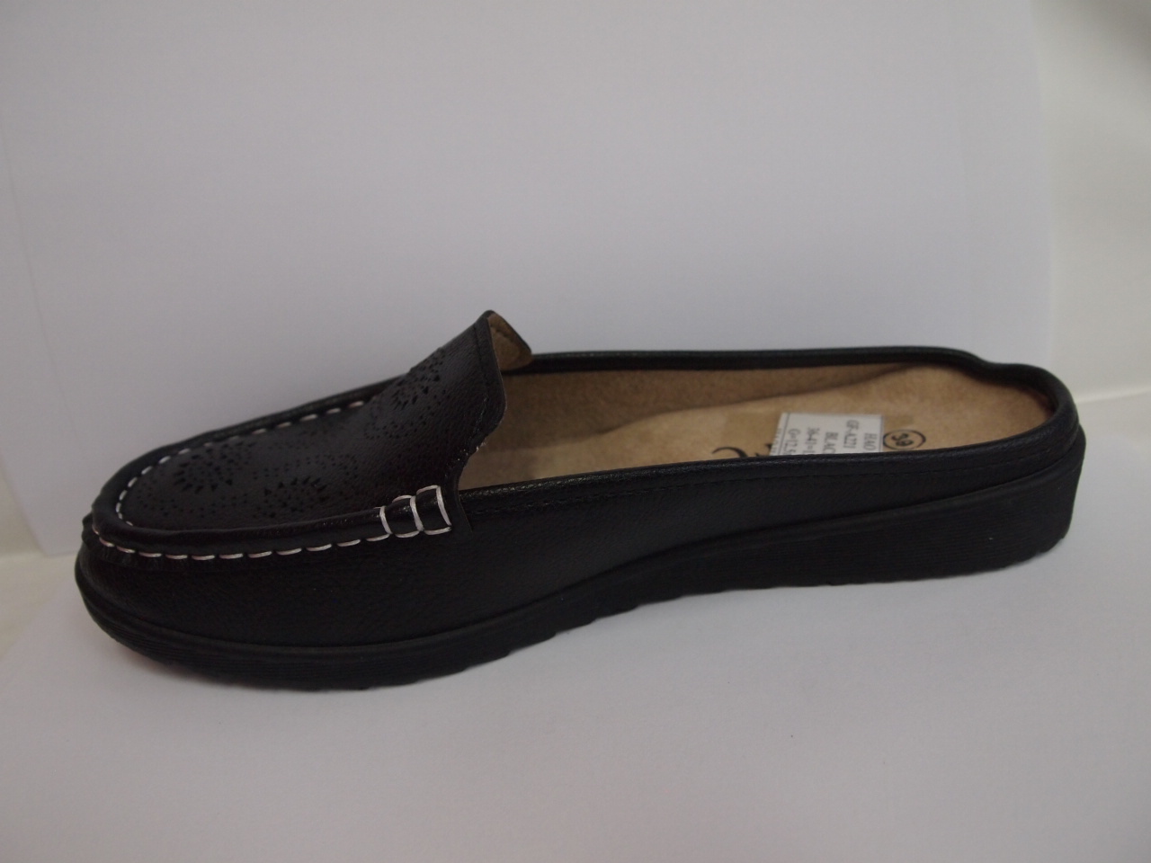 GF-A221 ( SIZE 36/41 )
