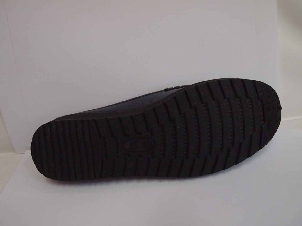 GF-A221 ( SIZE 36/41 )