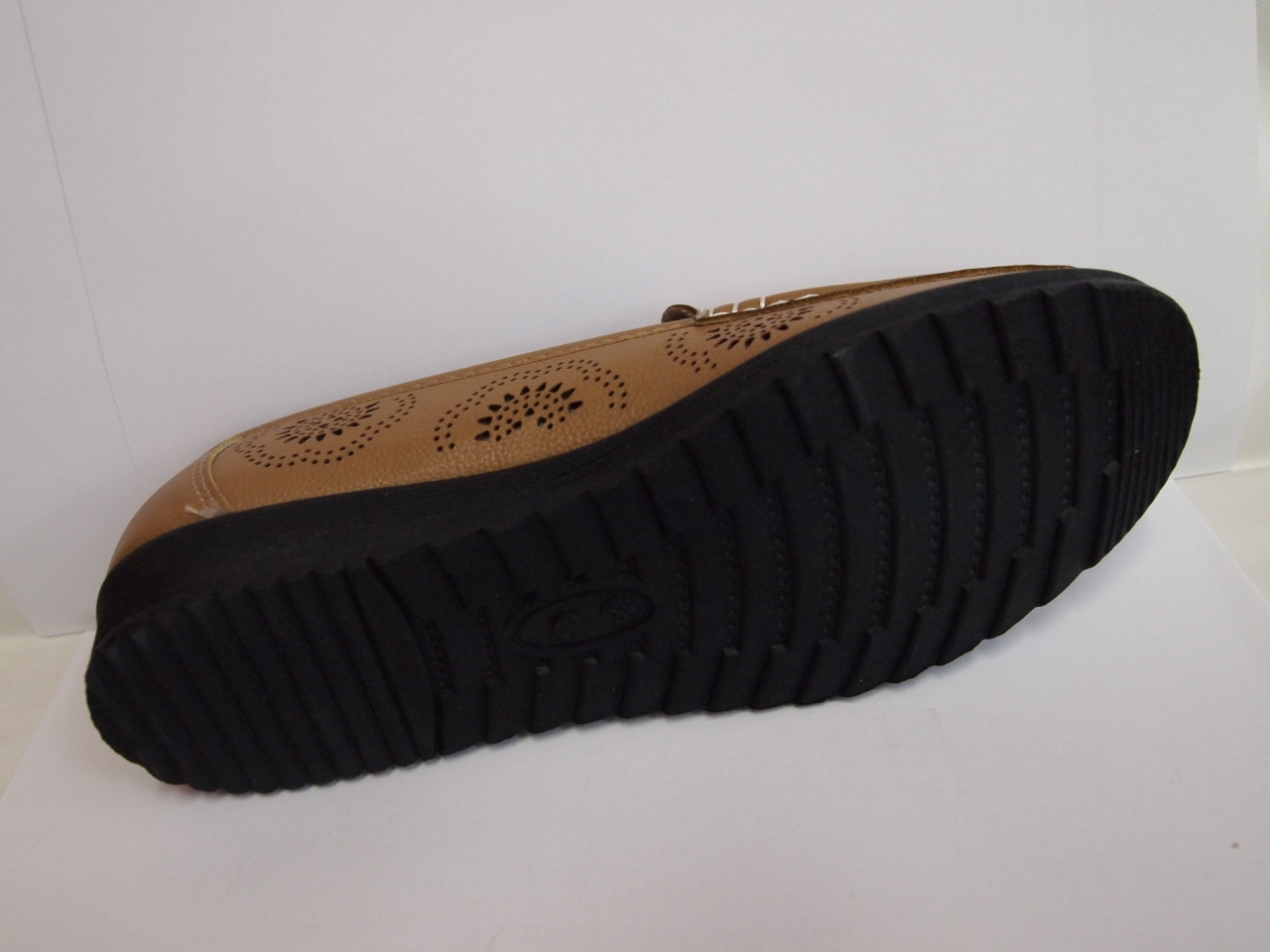 GF-A218 ( SIZE 36/41 )