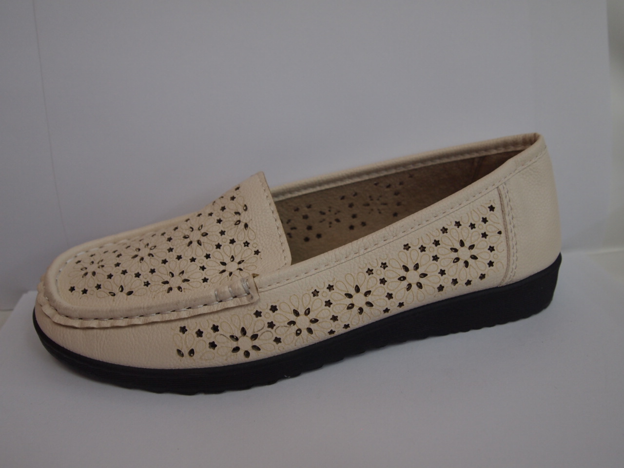 GF-A218 ( SIZE 36/41 )