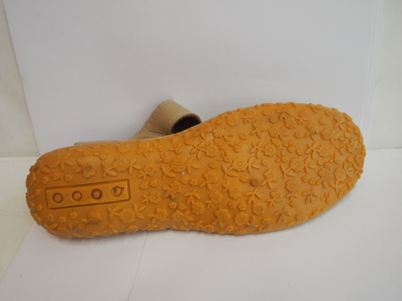 R4102G ( SIZE 37/42 )