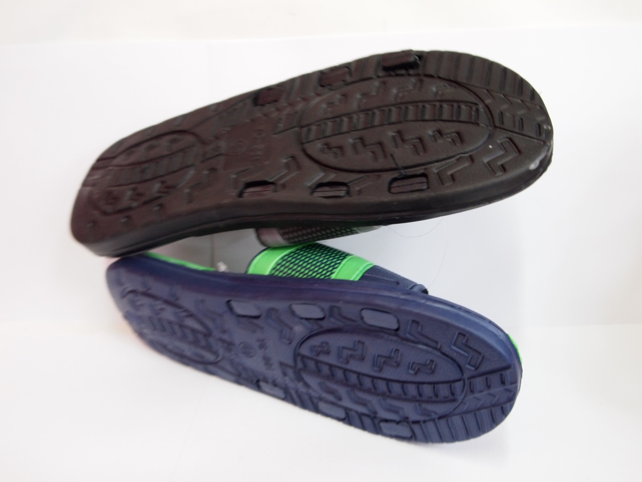 H881-22 (SIZE 40/45 )