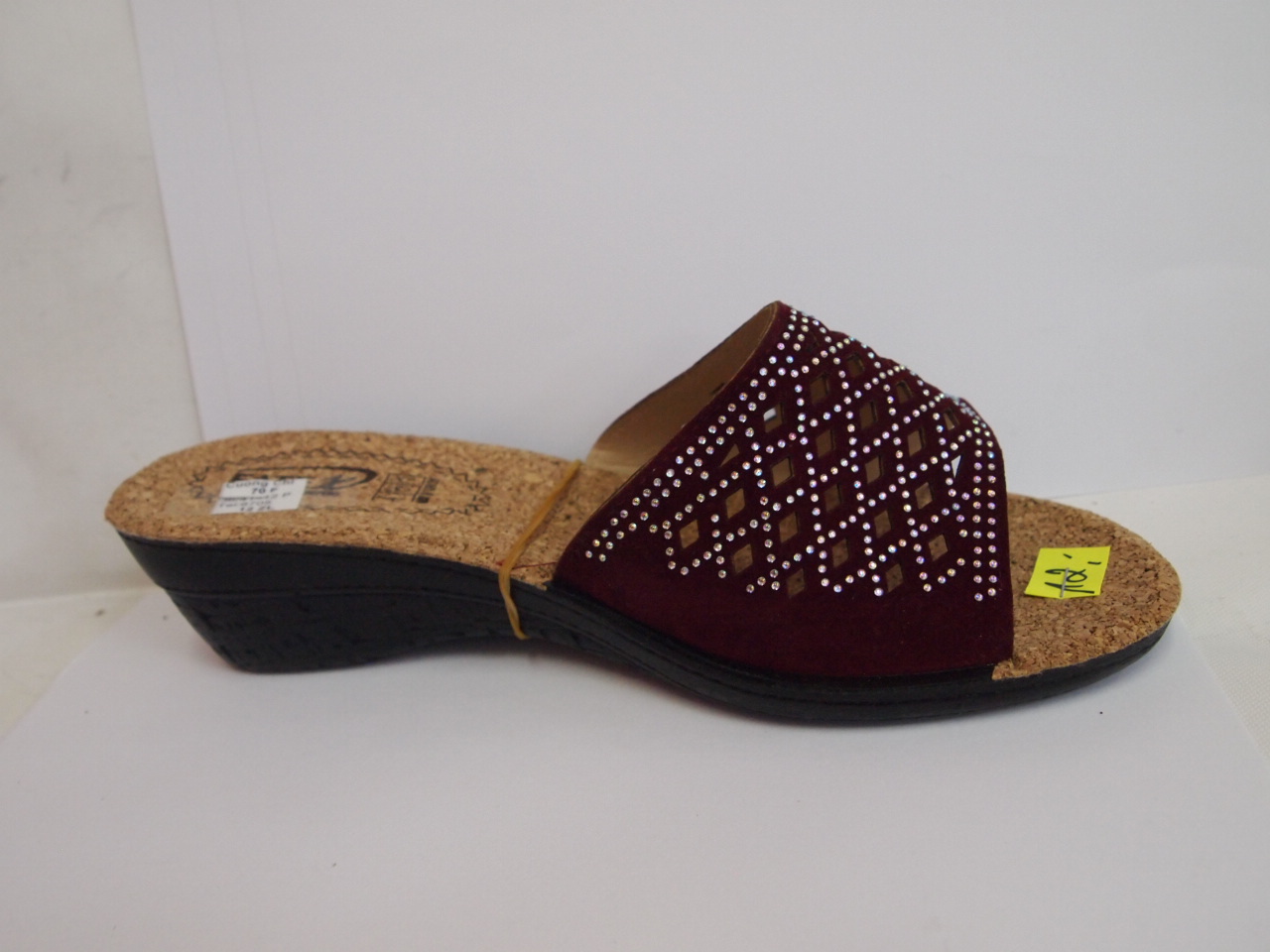 70F ( size 36/41 )