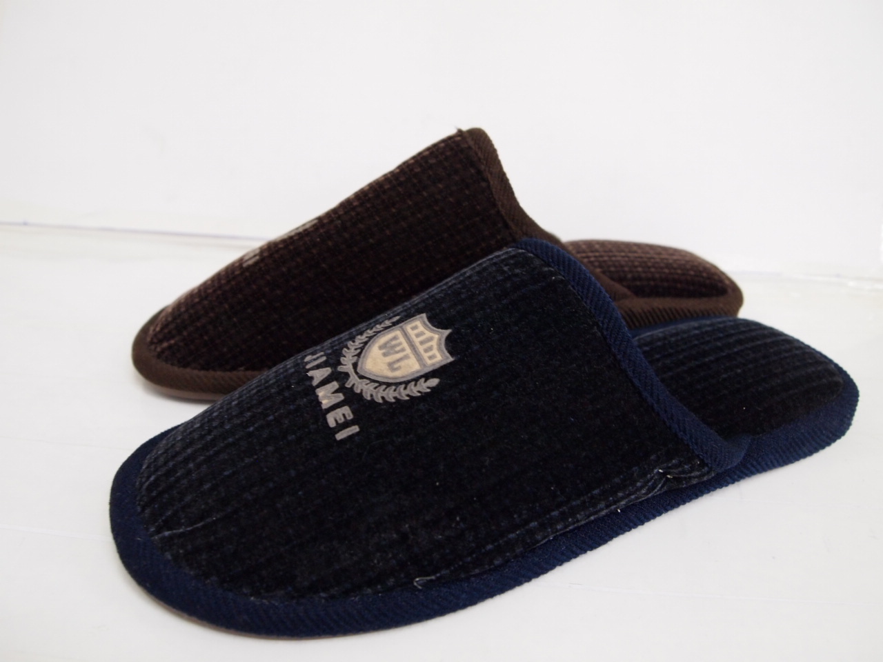 B-214 ( SIZE 36/41 )