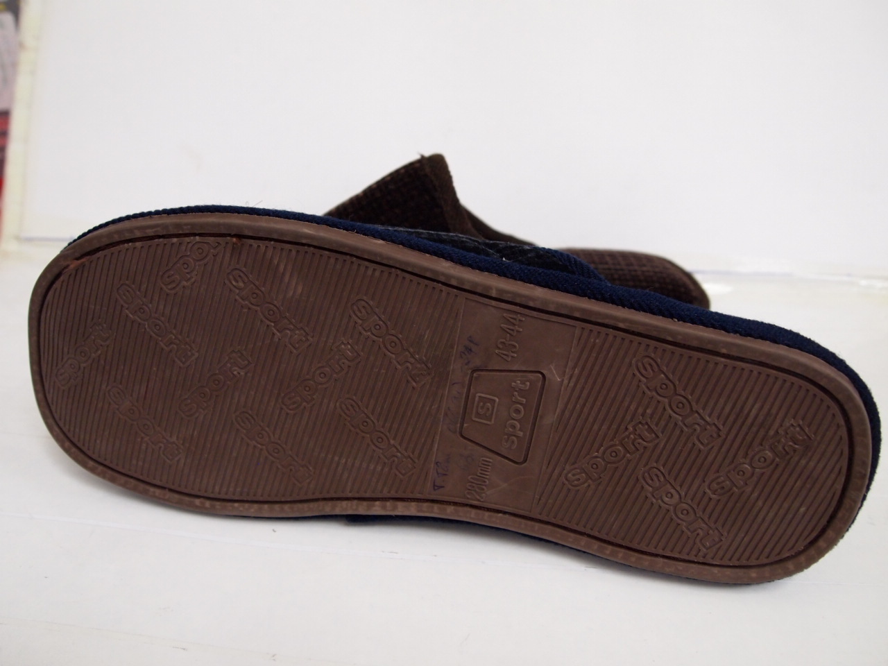 B-214 ( SIZE 36/41 )