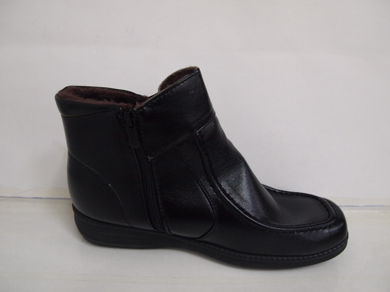 B214A ( SIZE 36/41 )