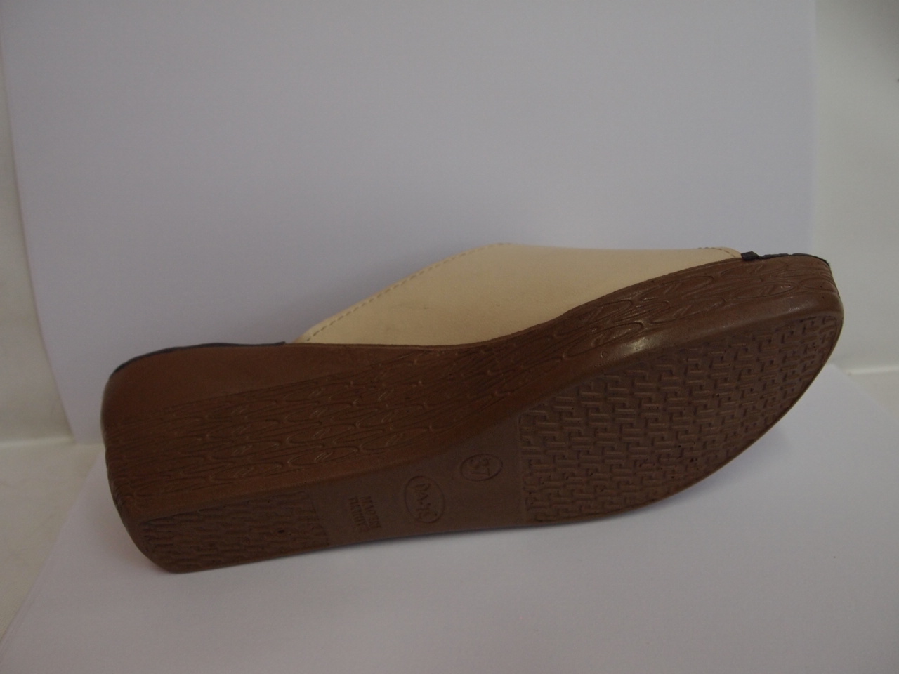 1603B ( size 36/41 )