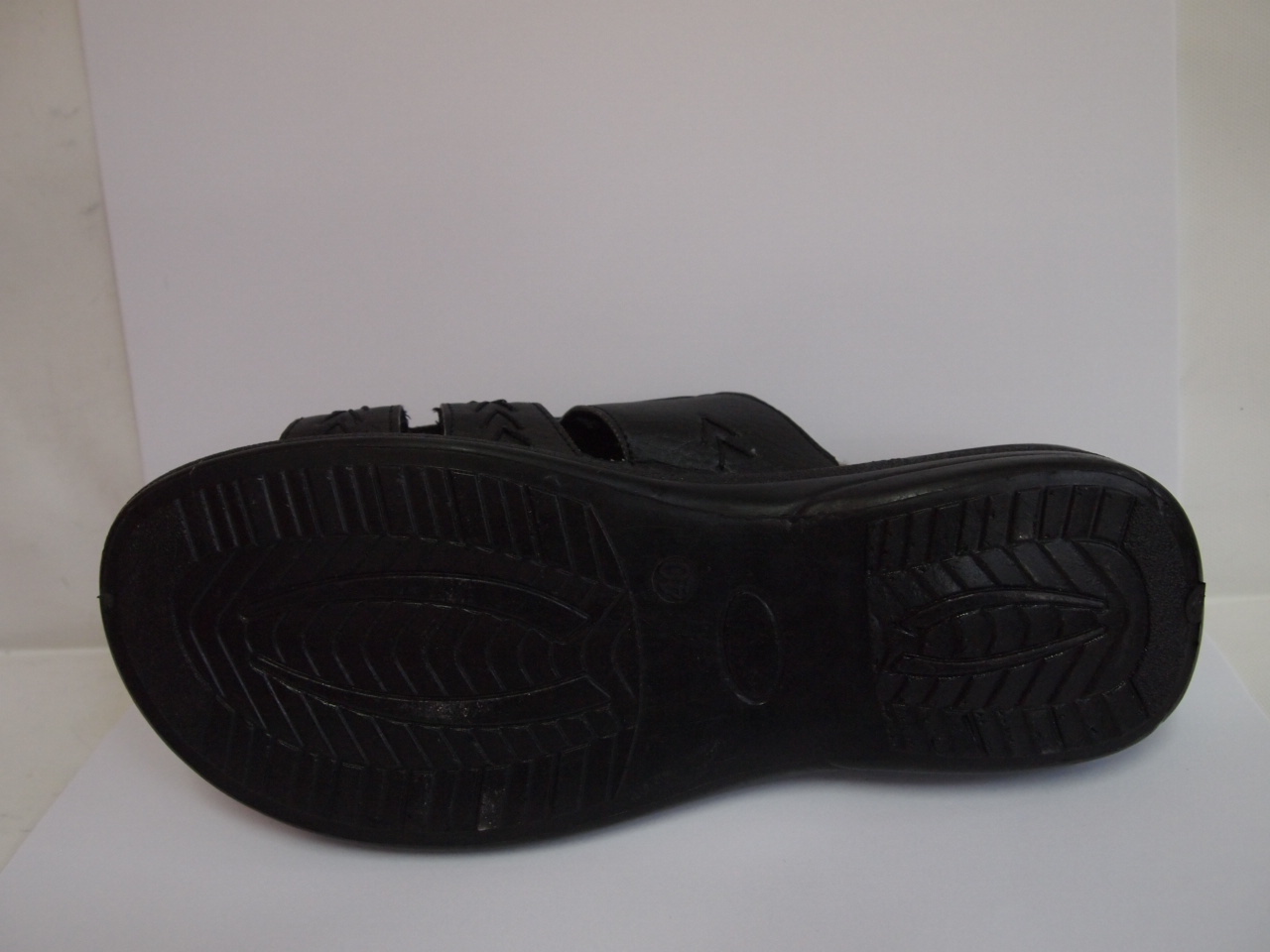 R4201B ( SIZE 37/42 )