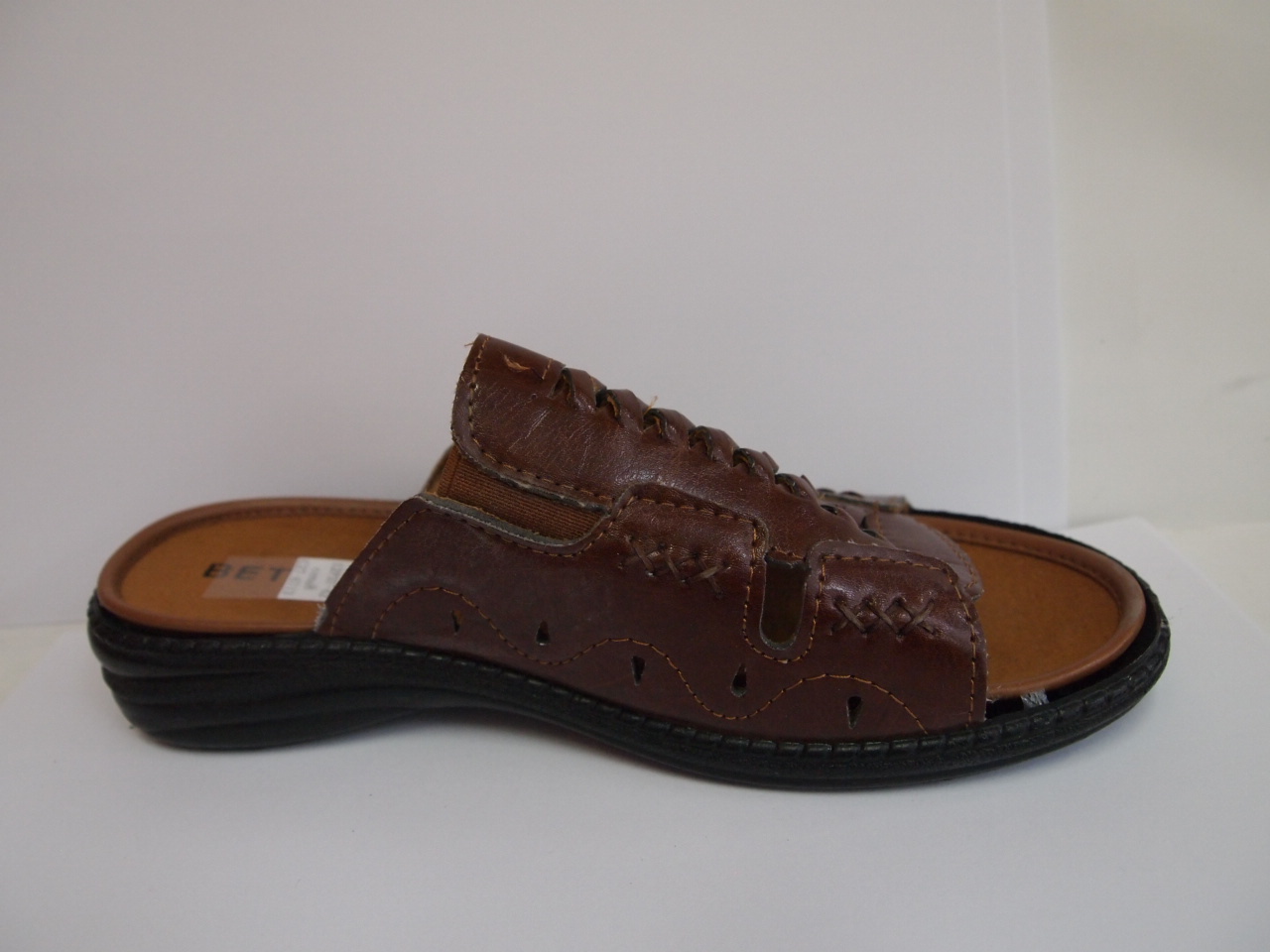 R4205F ( SIZE 37/42 )