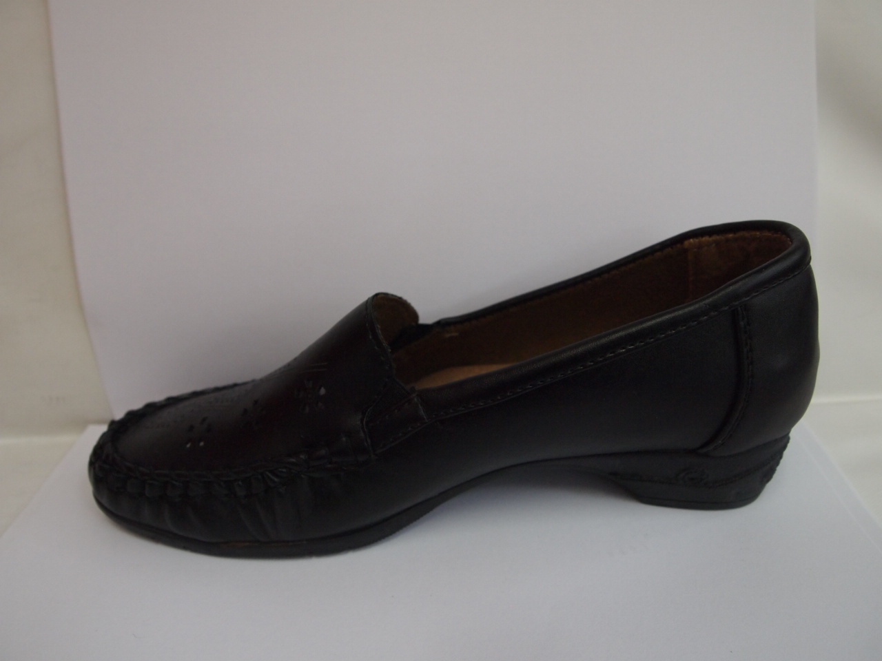 025W-11 ( size 36/41 )