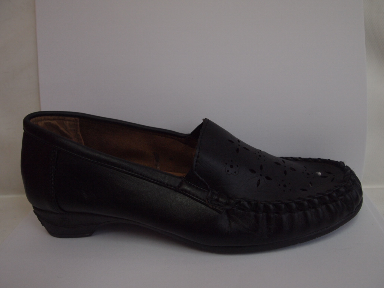 025W-9 ( size 36/41 )