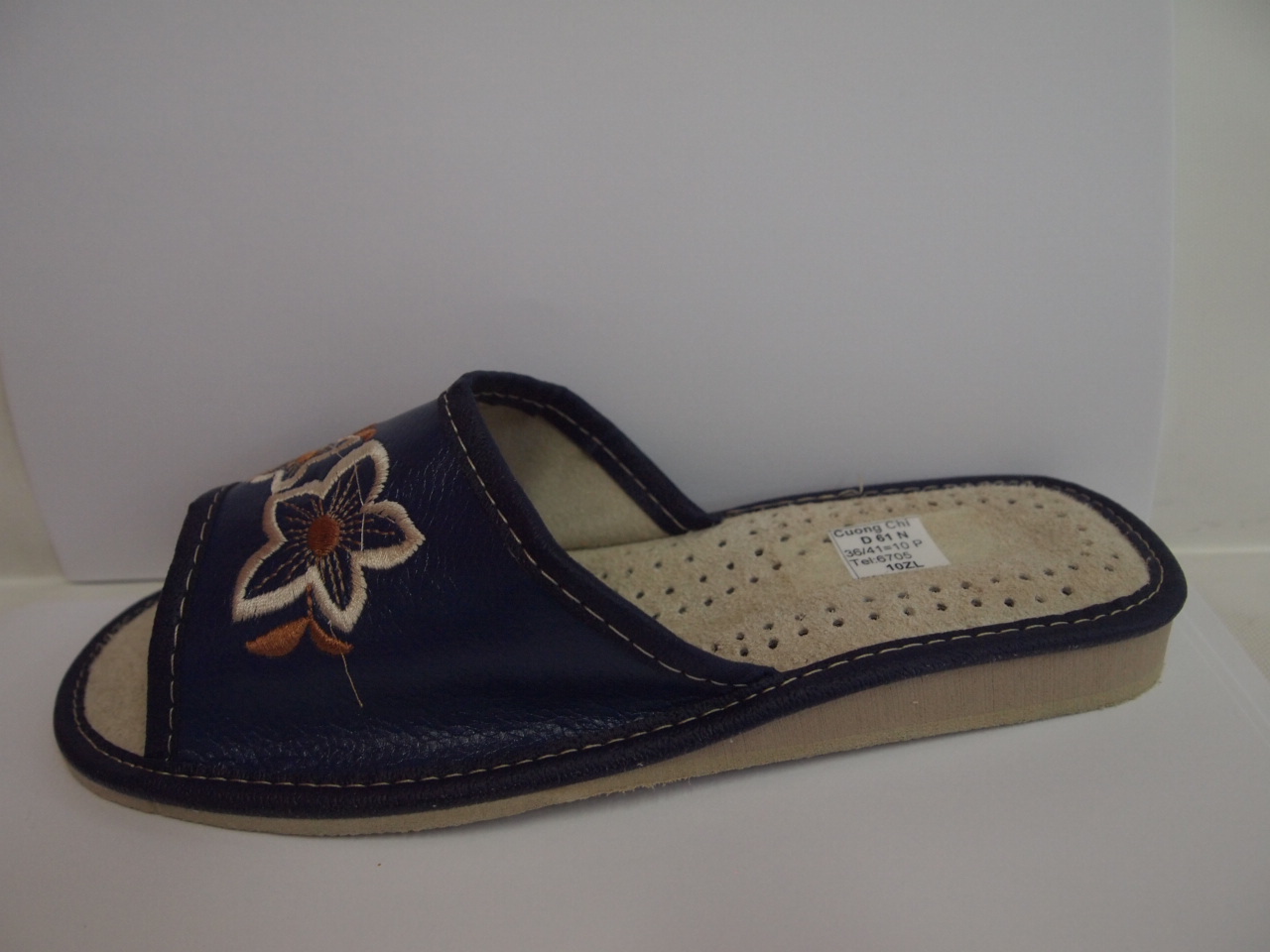 D 61N ( SIZE 36/41 )