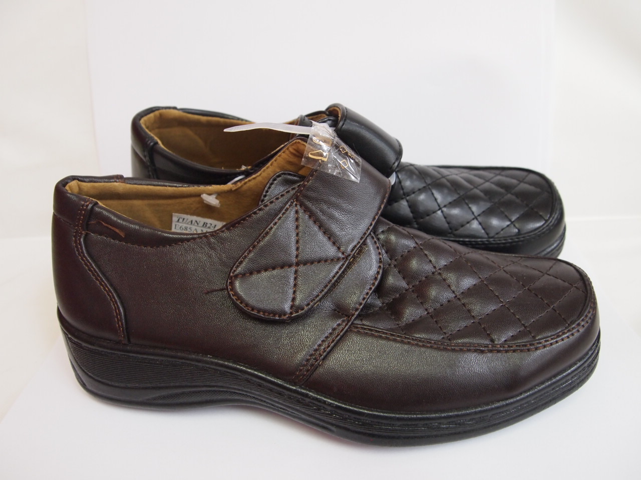 E685A ( SIZE 37/42 )