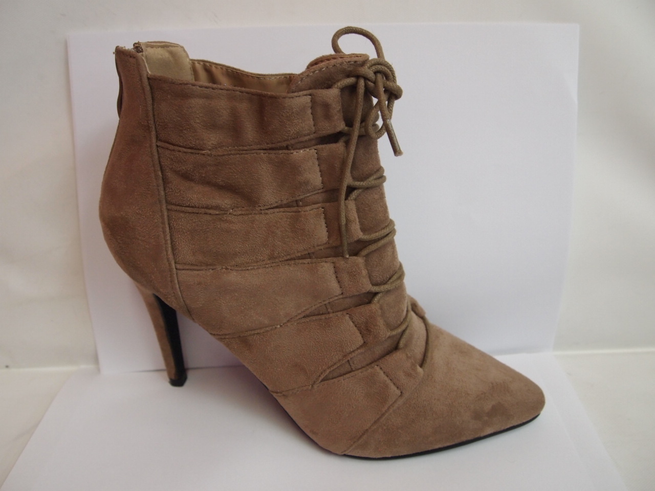 LU110D ( SIZE 36/41 )