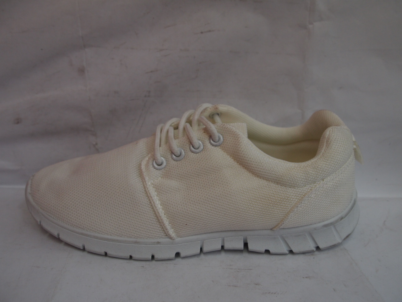 1688 ( size 42/47 )