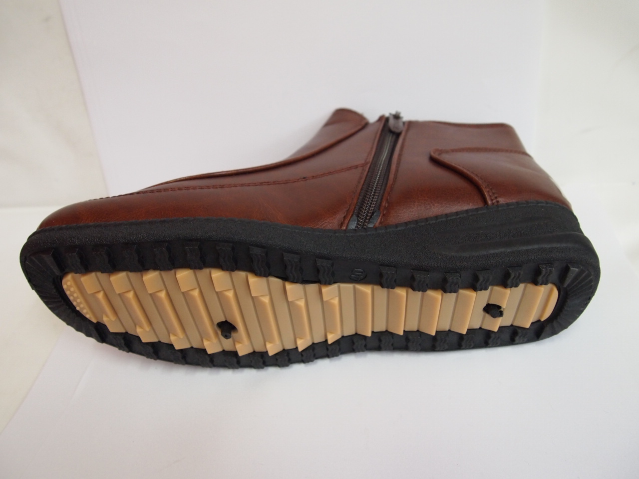 R307F ( SIZE 37/42 )