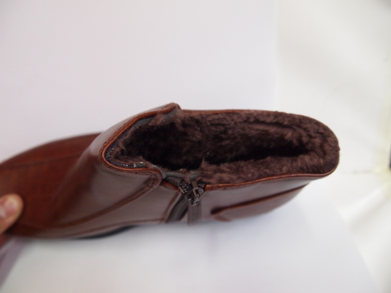 R307F ( SIZE 37/42 )