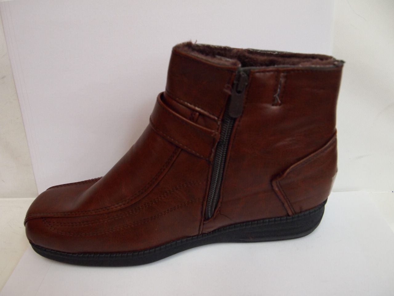 R315F ( SIZE 37/42 )