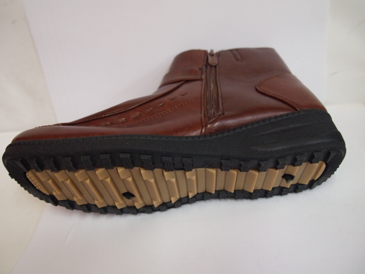 R312F ( SIZE 37/42 )