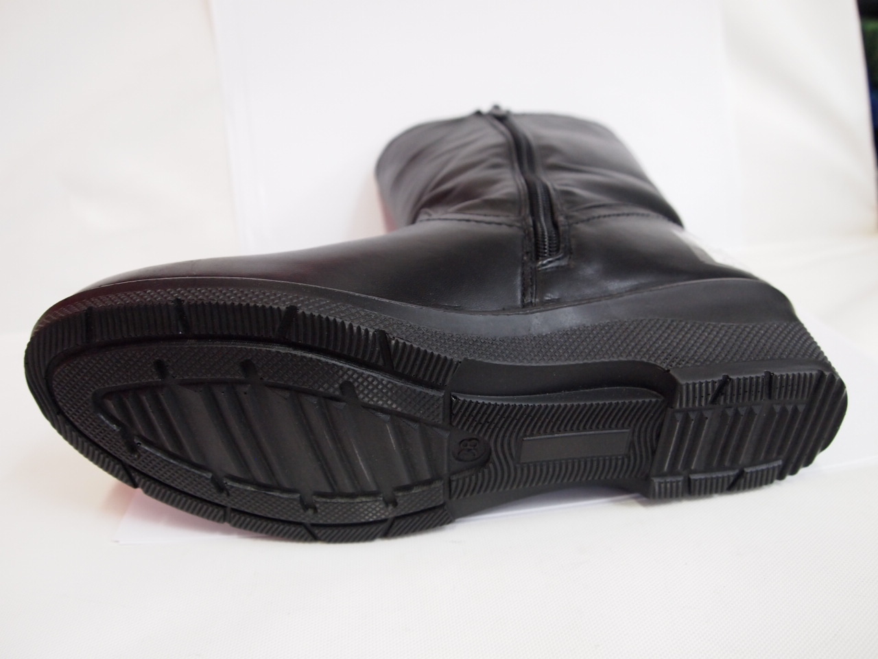 B01107 (SIZE 37/42 )