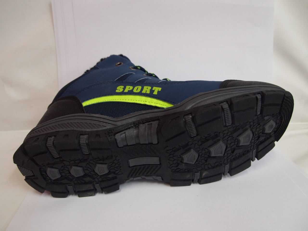 M006C ( size 41/46 )