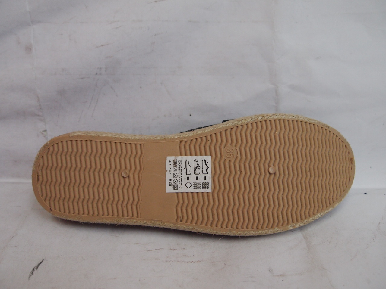 M8118 CA ( SIZE 36/41 )