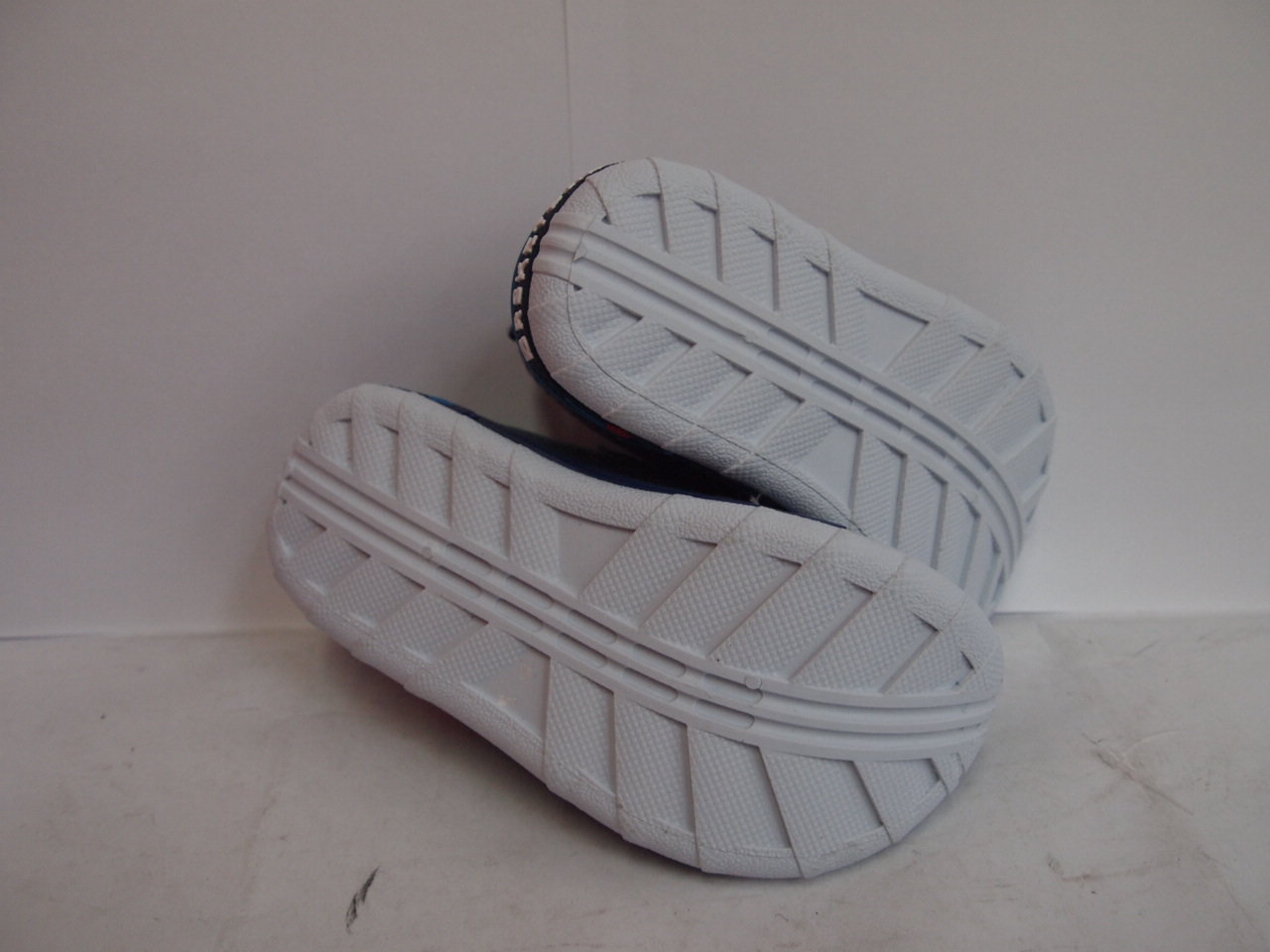 8-9025 ( SIZE 36/41 )