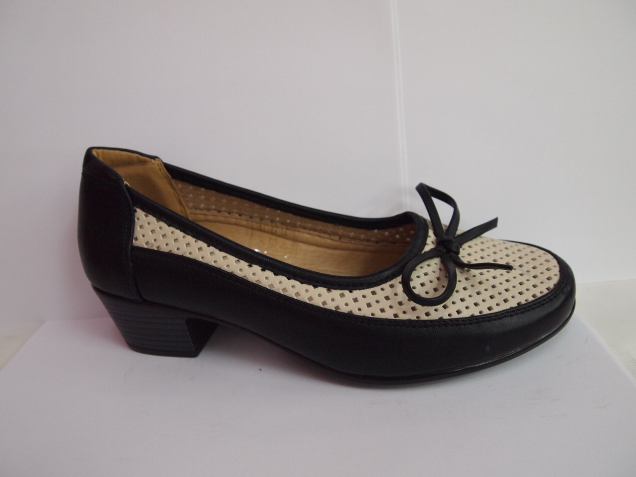 BE-28 ( SIZE 37/41 )